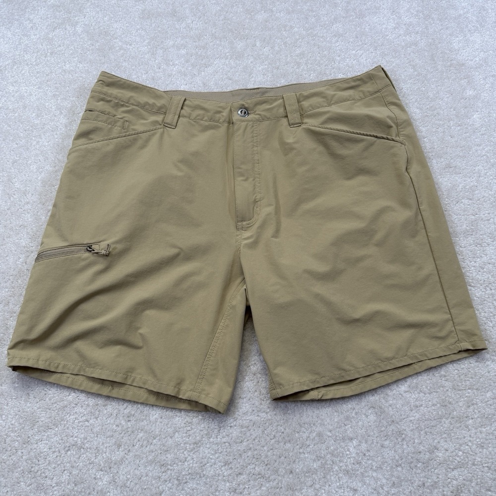 Patagonia Quandary Shorts Mens 38 Beige Khaki Outdoor Hiking Cargo 57815